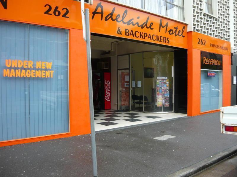 Adelaide Motel & Backpackers Exterior photo